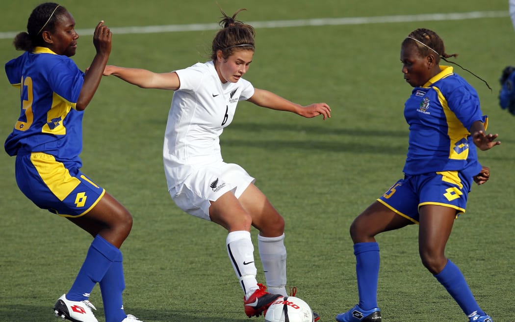 Solomon Islands play New Zealand in the U17 OFC Championship in 2010.