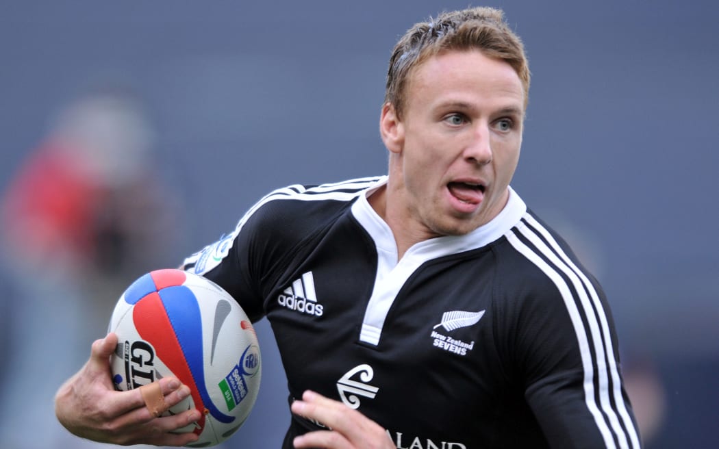 Steven Yates during the IRB Sevens World Series featuring New Zealand against Kenya in San Diego in 2008.