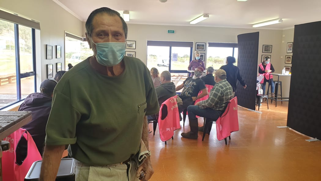 Semi retired farmer Bob Warren was rapt he didn't have to drive to town to get a vaccine.
