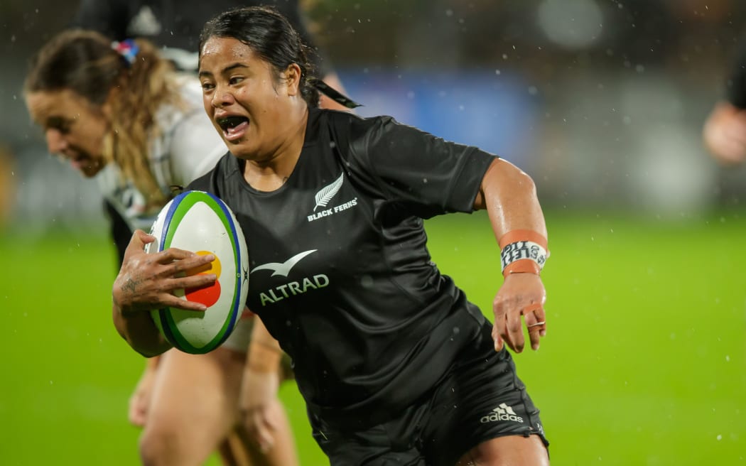 Black Ferns - Figure 1