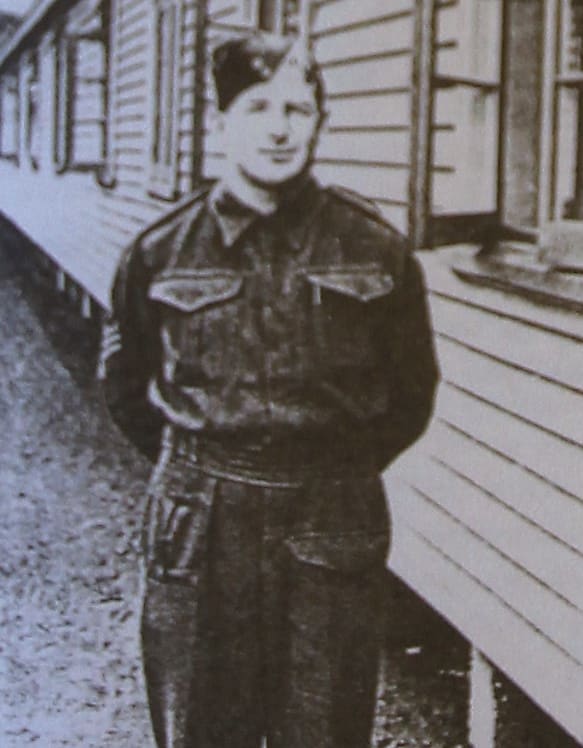 Lieutenant Frank Leckie served in the unit.