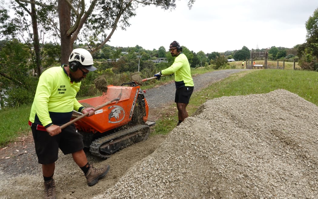 Workers from DOC cadet scheme Hēteri-ā-Nuku help get Kororipo Pā ready for its return to Ngāpuhi.
