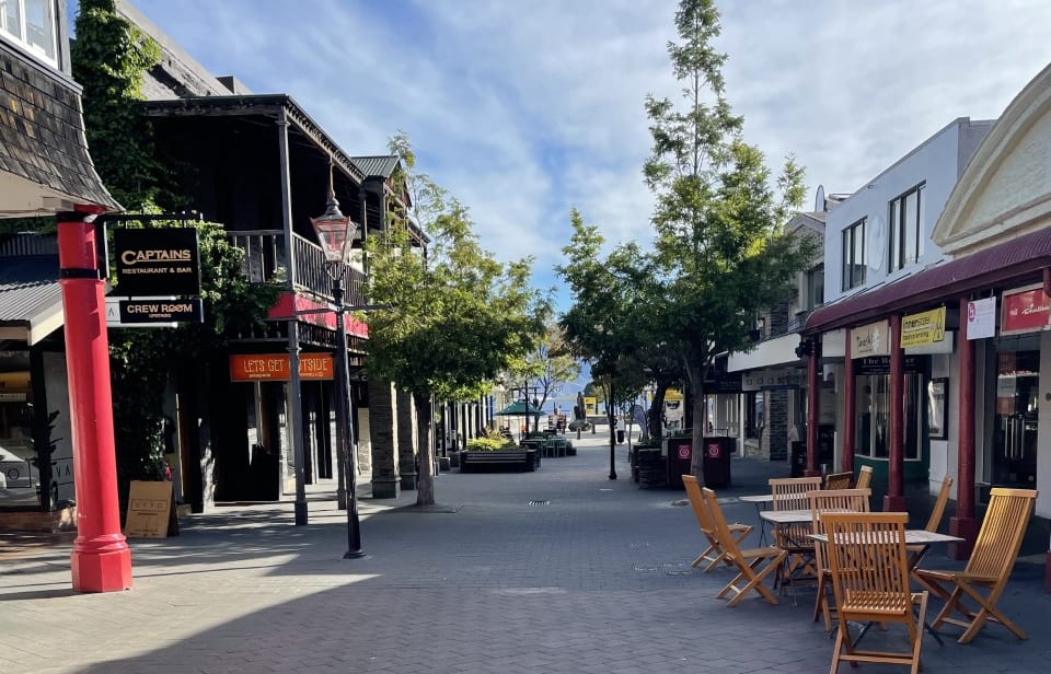 Queenstown's mall, almost empty on Valentine's Day 2022, at 6.30pm. Isolation rules have forced most restaurants closed.