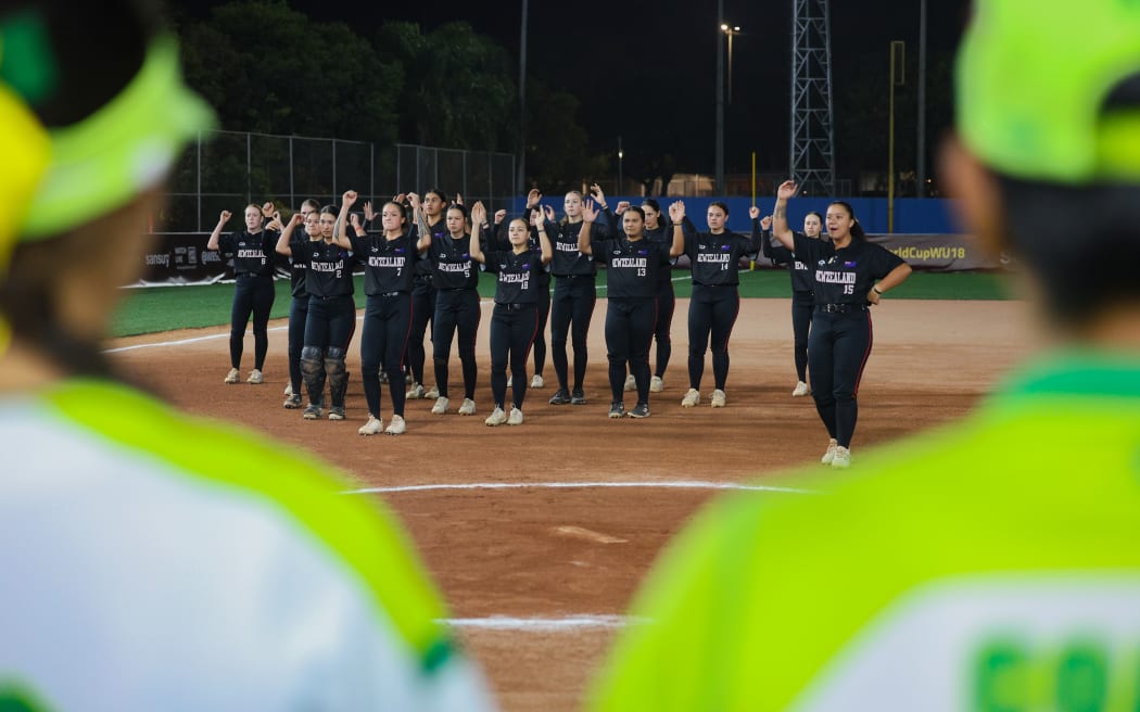 Maiarangi Waipara (Ngāti Porou, Rongowhakaata) leading the Junior White Sox haka against Brazil.