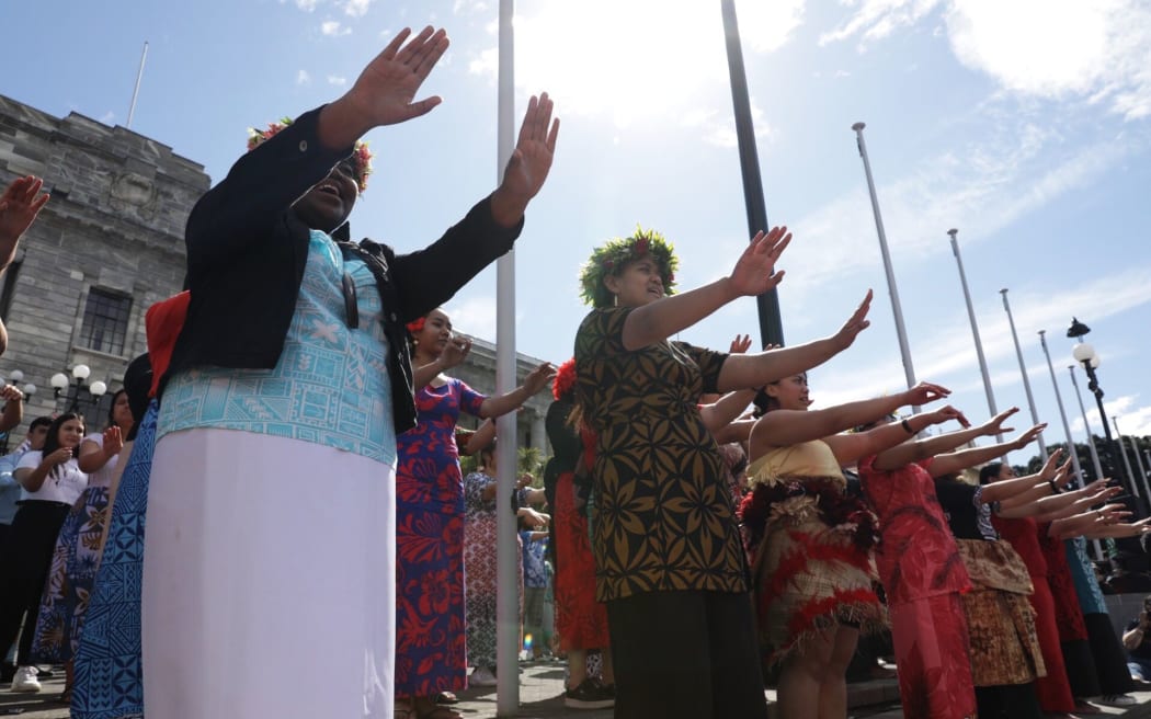 Performance by Te Namo – Victoria University Tokelauan Students Association