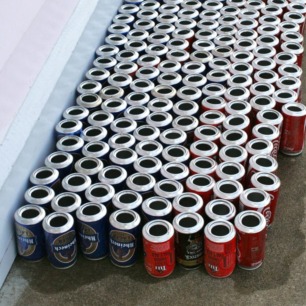 Terry Johnson's solar-powered can heater
