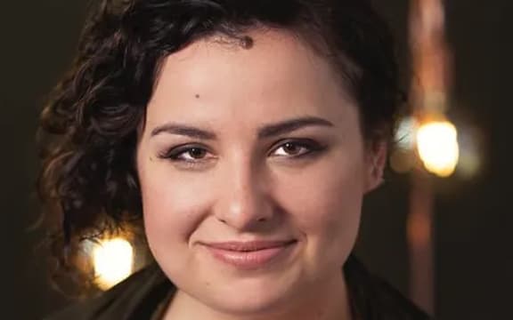headshot of pianist Gabriela Glapska