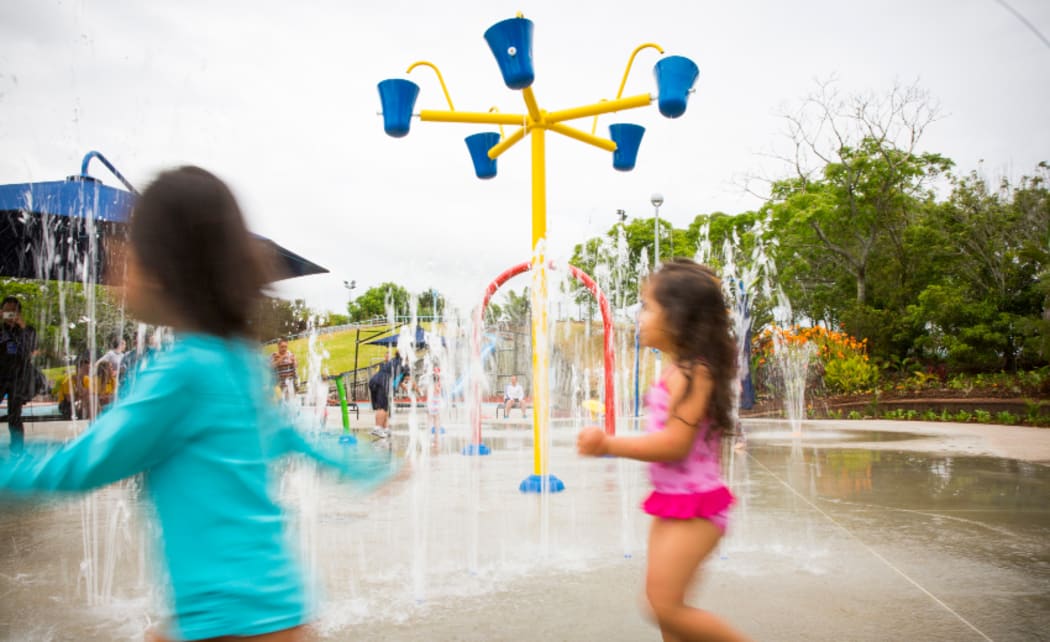 Children playing at the splash pad at Māngere’s Moana-Nui-ā-Kiwa Pools and Leisure centre.