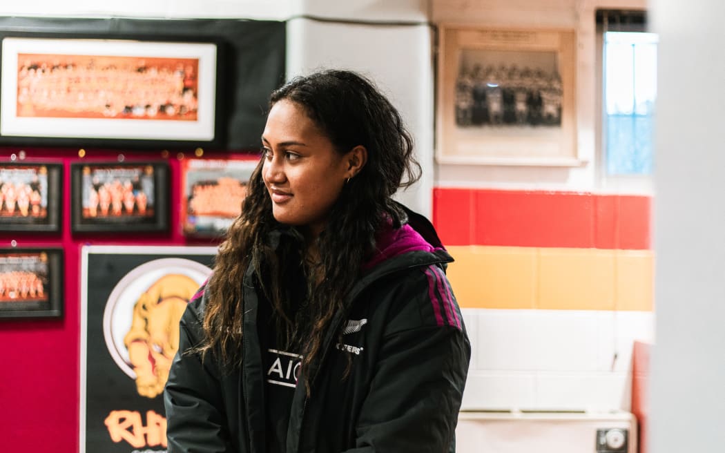 Black Ferns player, Monica Tagoai, surprises Blaire with a visit to her rugby training session.