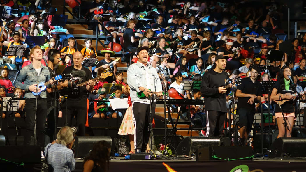 Six60 sing Special with the Kiwileles at the New Zealand Ukulele Festival.