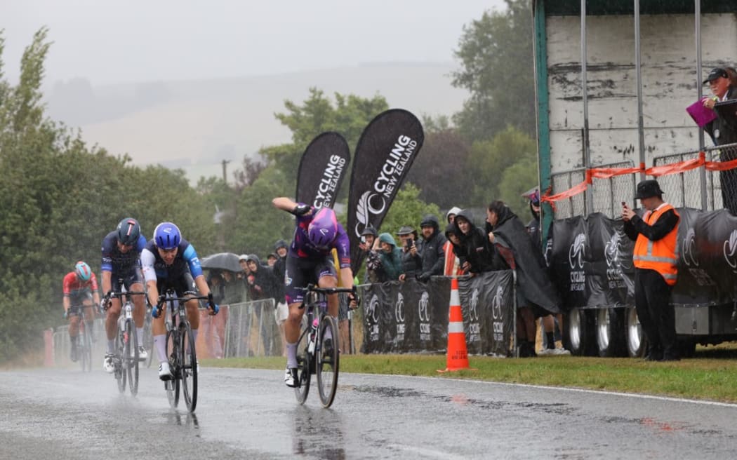 Cycle racing news sale