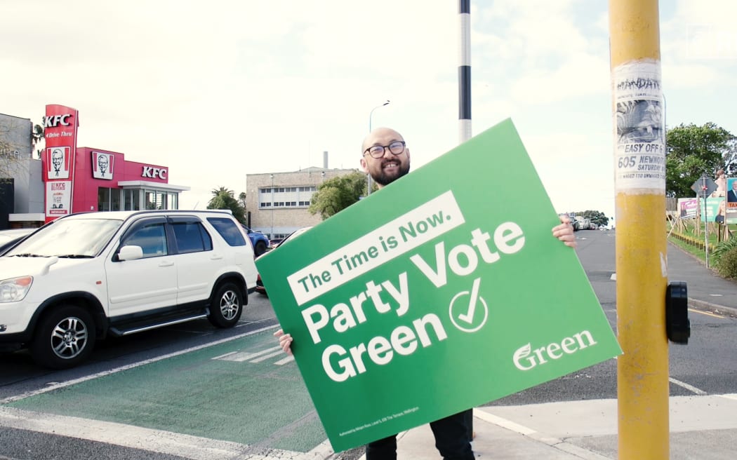 Lawrence Xu-Nan at a campaign event in Balmoral, Auckland.