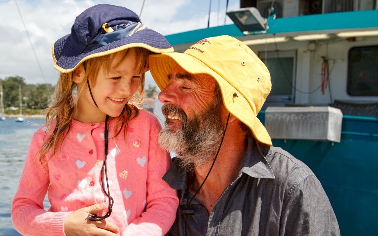 Que Langdon and her father, Alan.