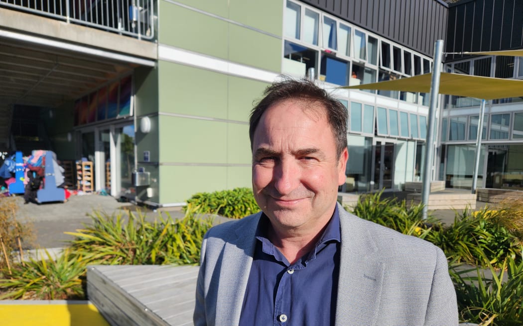 Kelburn Normal School principal Andrew Bird