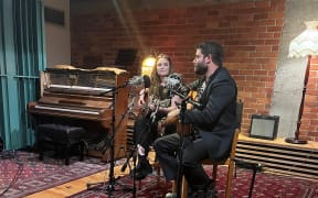 Angus and Julia Stone