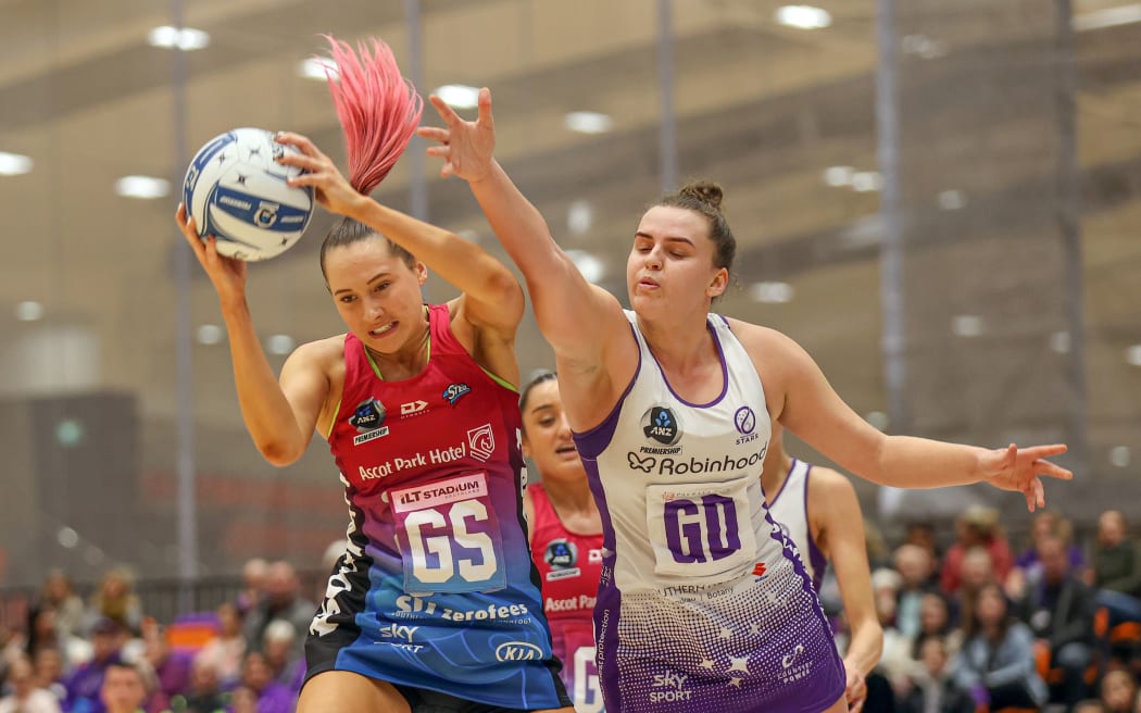 Southern Steel's George Fisher and  Stars Elle Temu