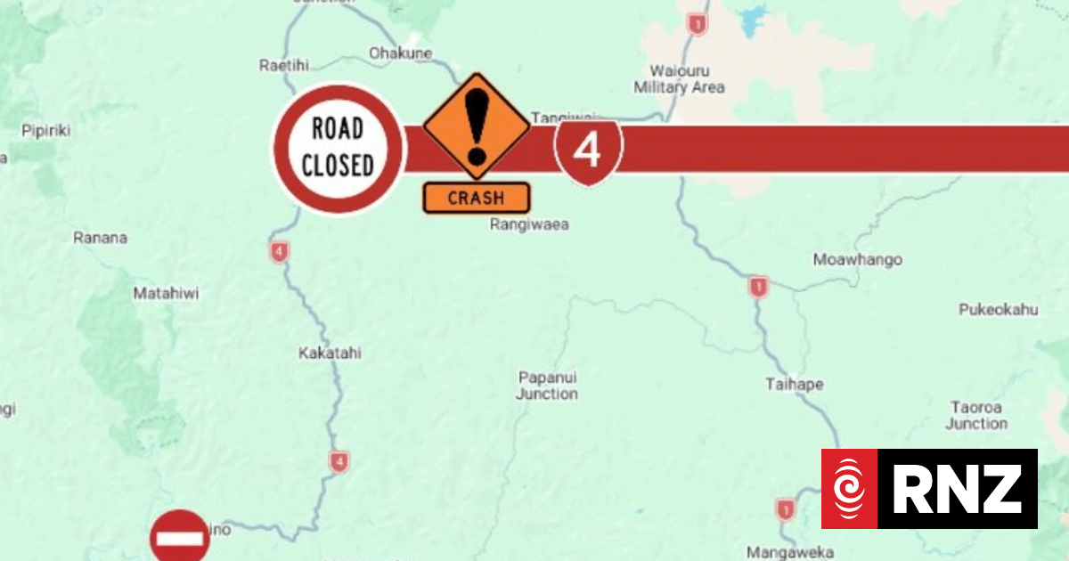 Two dead in crash on SH4 near Whanganui, delays expected