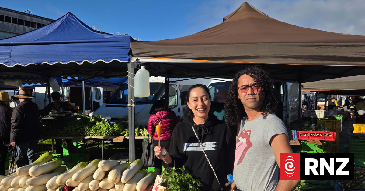 The Kiwis avoiding the big supermarkets