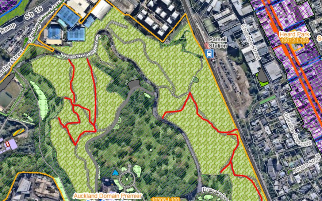 A map of the Auckland Domain, showing the closed paths.