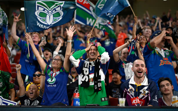 Warriors fans in Brisbane a 'wild swirling outpouring of energy' for ...