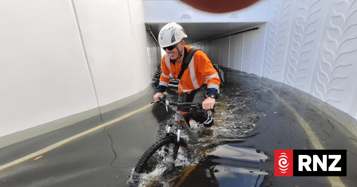 'Sort it out': Minister's frustration with flooded cycleway