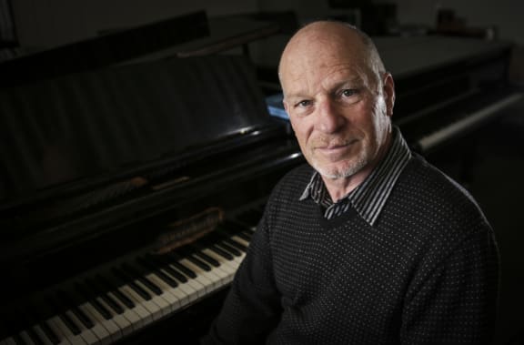 Michael Houstoun