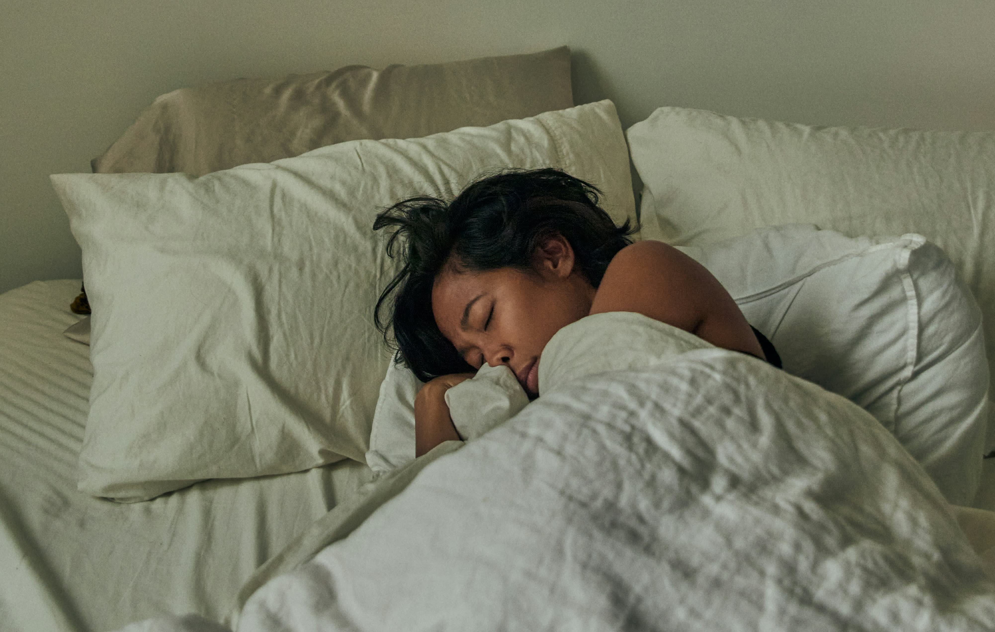 The ‘first-night effect’: why it’s hard to sleep when you’re somewhere ...