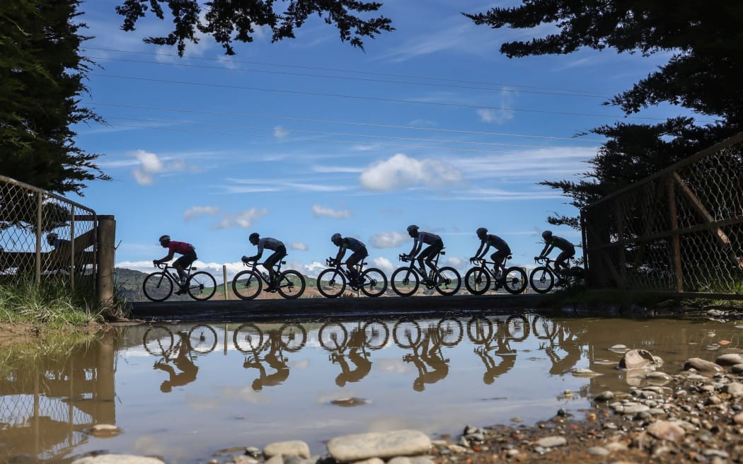 Riders on the 2022 Tour of Southland