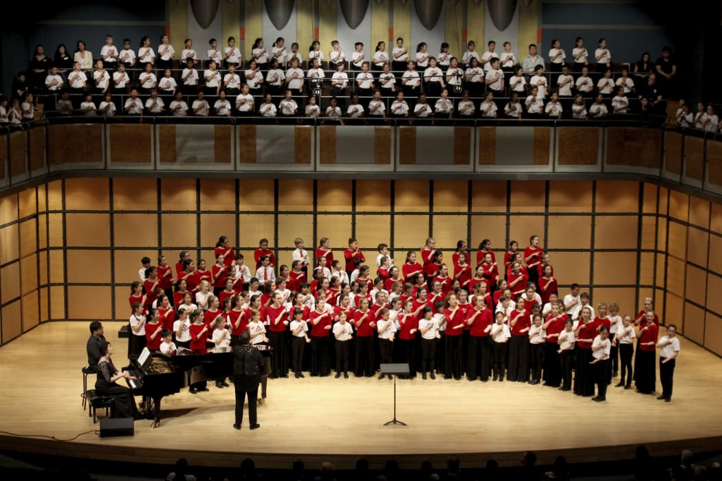 Elise Bradley and the Toronto Children's Chorus