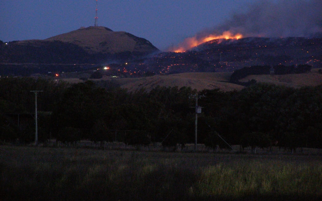 The Port Hills fire as seen from north of Prebbleton on 14 February 2024. Supplied / Owen Pearson
