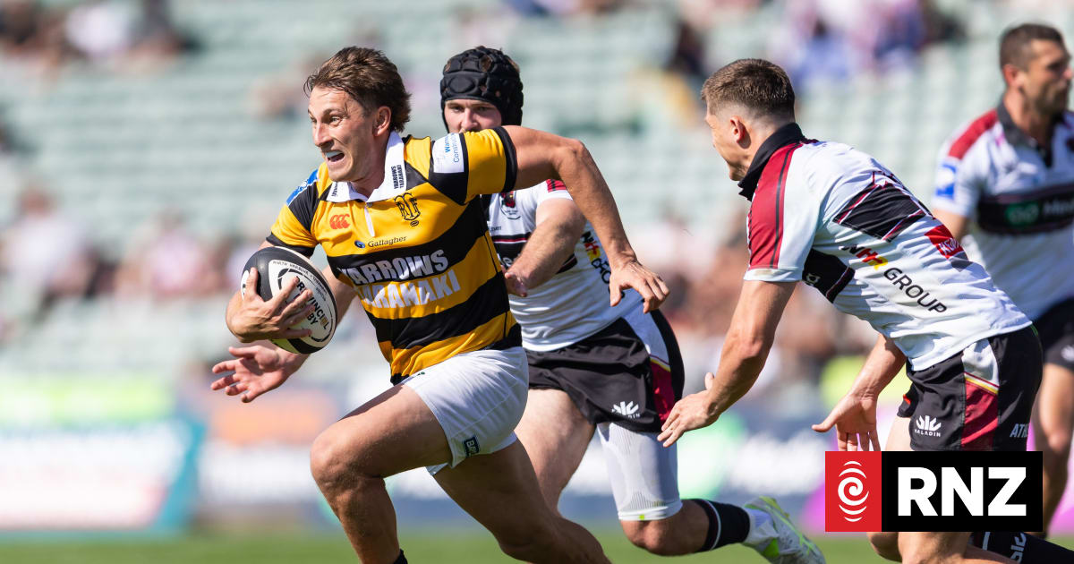 Ruthless Taranaki clinch NPC semifinal spot after Bradley Slater hat-trick against North Harbour