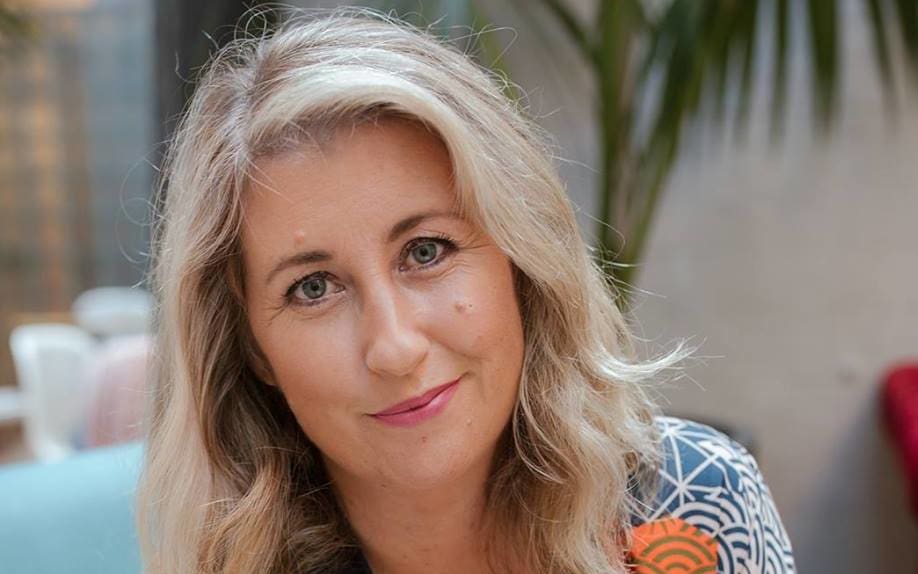 New Zealand author Tammy Robinson