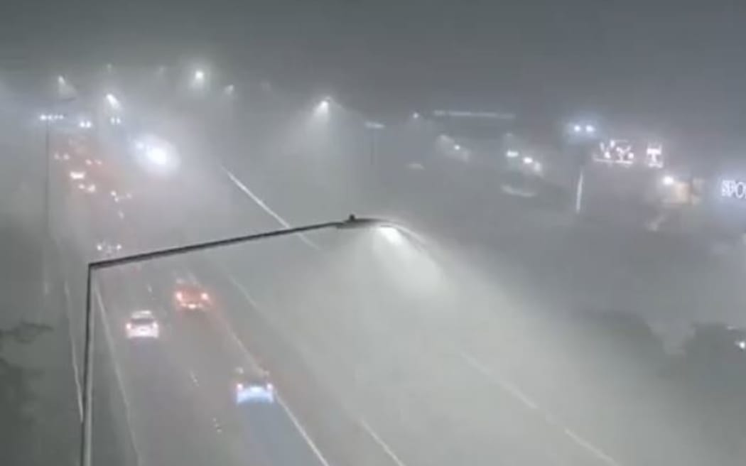 Fog on Auckland motorway on Thursday morning.