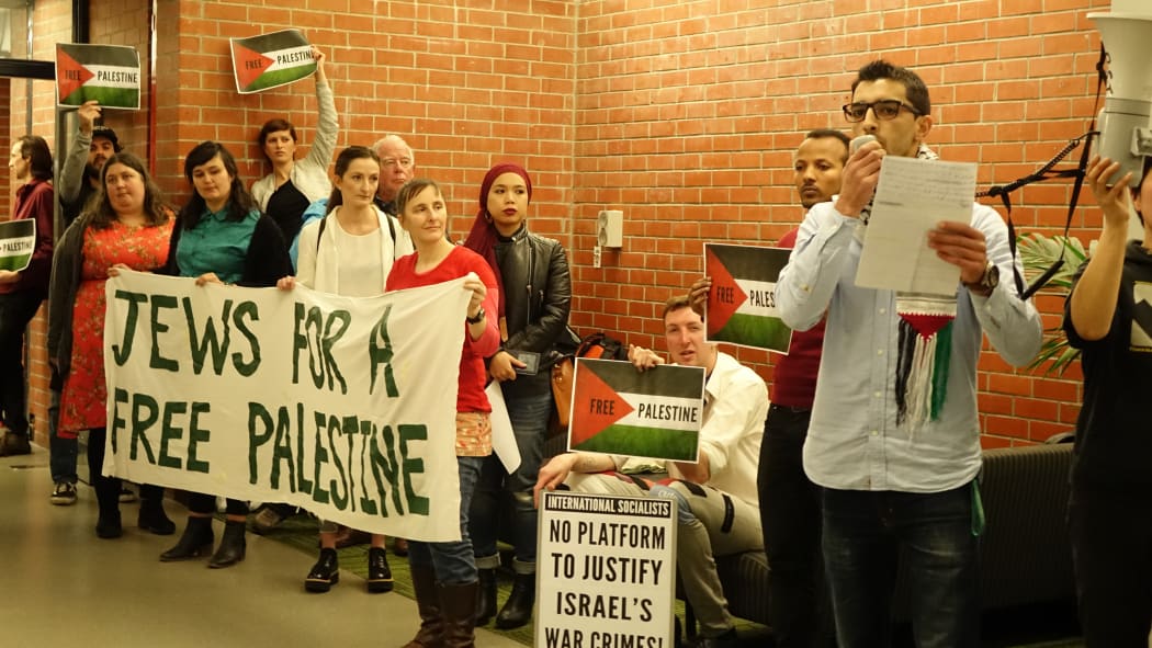 Protest against speech by Israeli soldiers at Victoria University