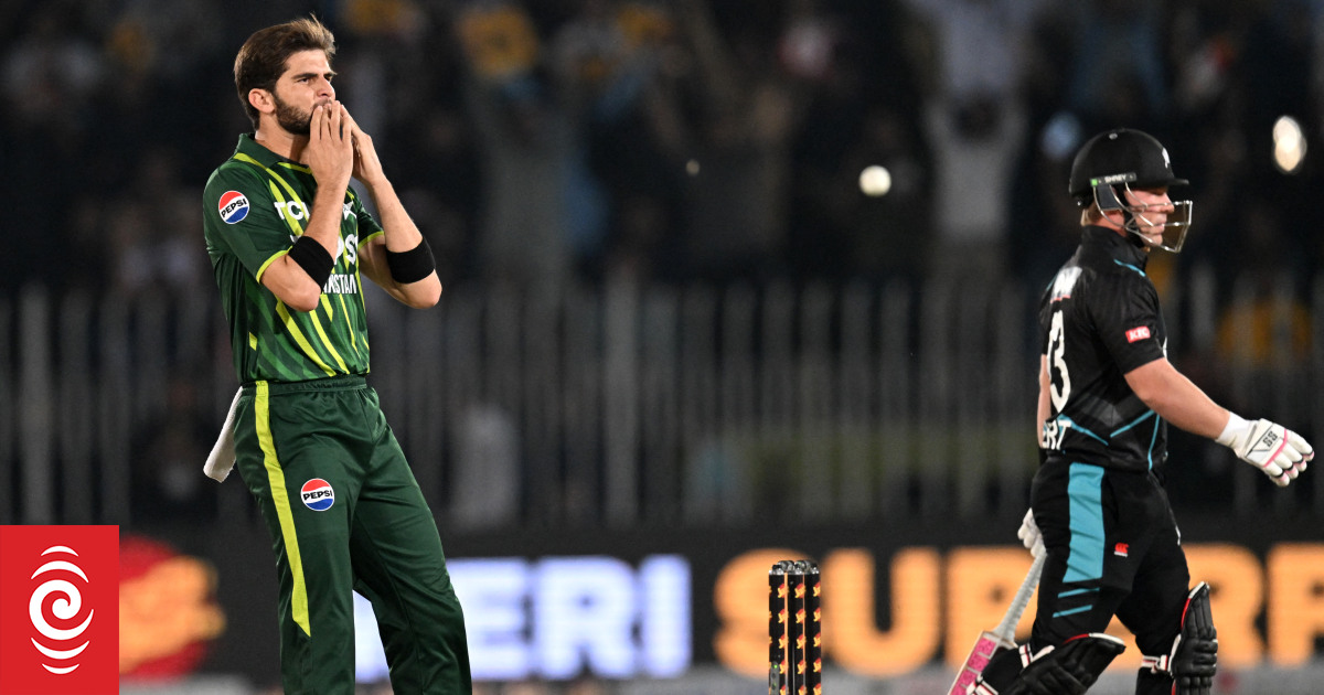 Depleted Black Caps no match for Pakistan in second T20 - Vimarsana News