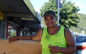Construction worker Daniel sheltering from the record-breaking heat in Wainuiomata.