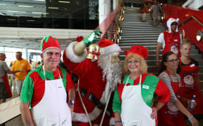 Father and daughter Graham Rumble and Steph Anderson were two of the 600 volunteers at the lunch.