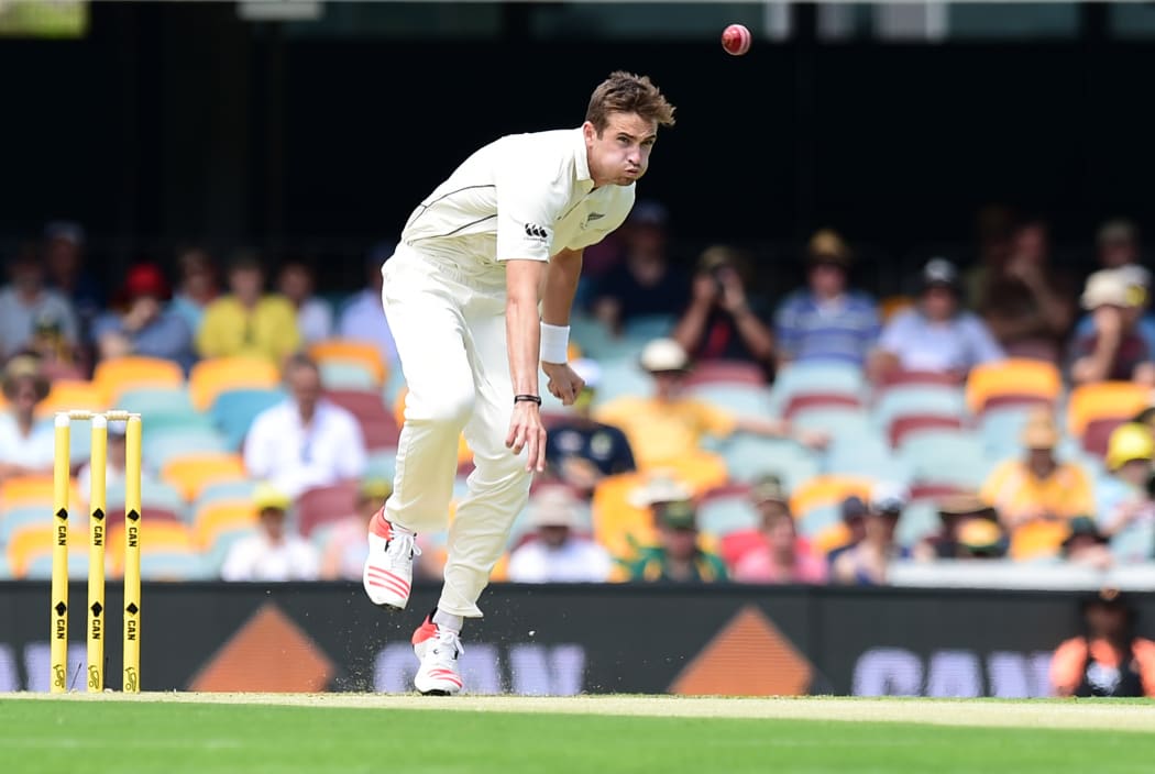 New Zealand's Doug Bracewell in action during the first day of the Black Caps' tour of Australia, in the first test at Brisbane on 5 November 2015.