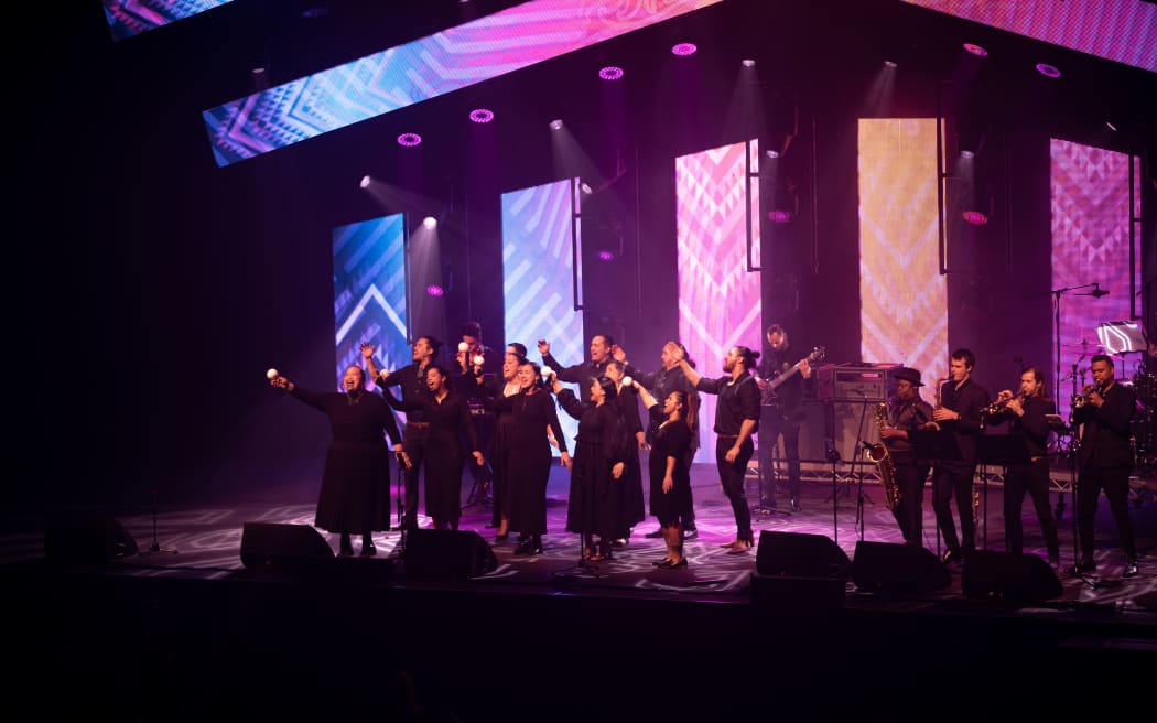 Thabani Gapara Project and Hātea Kapa Haka perform a tribute to the late Te Kumeroa "Ngoingoi" Pēwhairangi QSM & Tuini Ngāwai