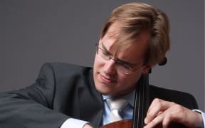 International cellist Wolfgang Schmidt
