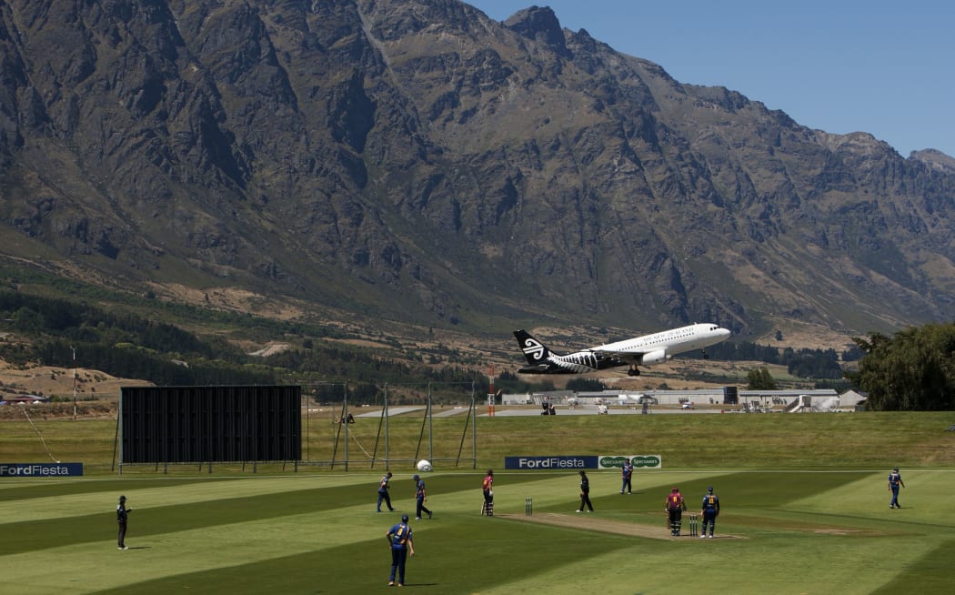 Otago playing Northern Districts at the Queenstown Events Center 2015.