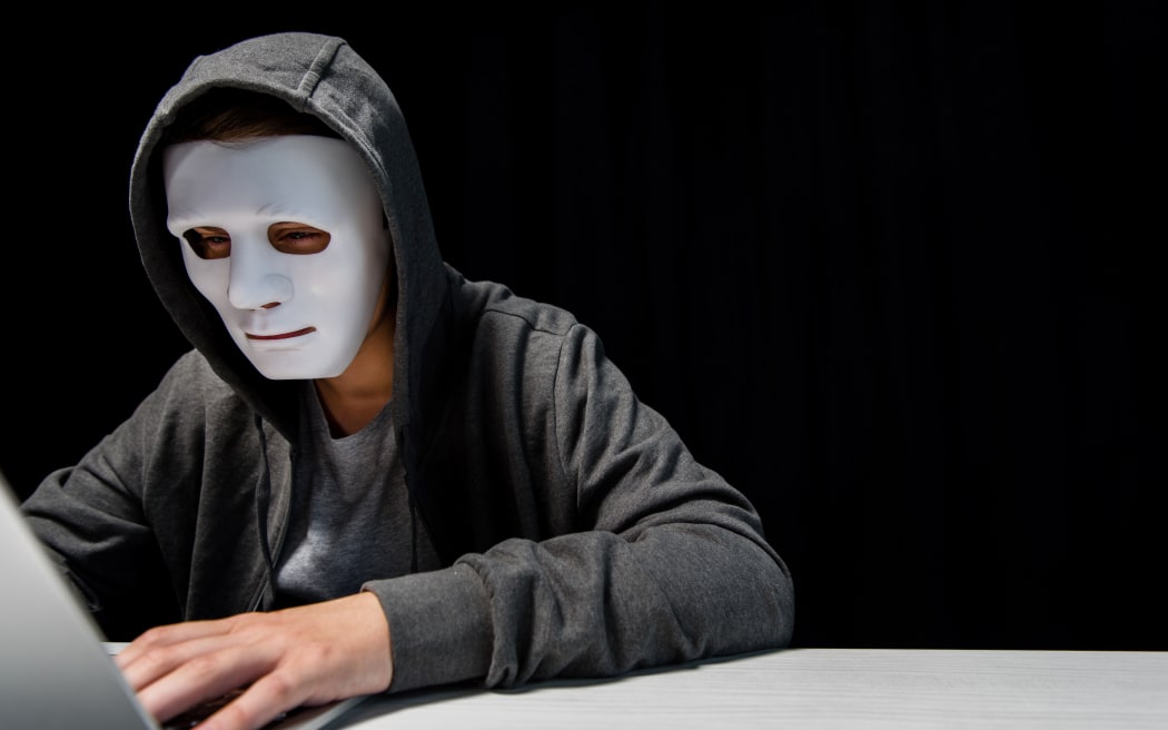 internet troll man