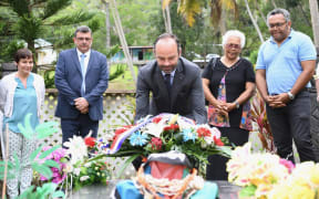 Edouard Philippe visited the grave of New Caledonia's pro-independence leader Jean-Marie Tjibaou .