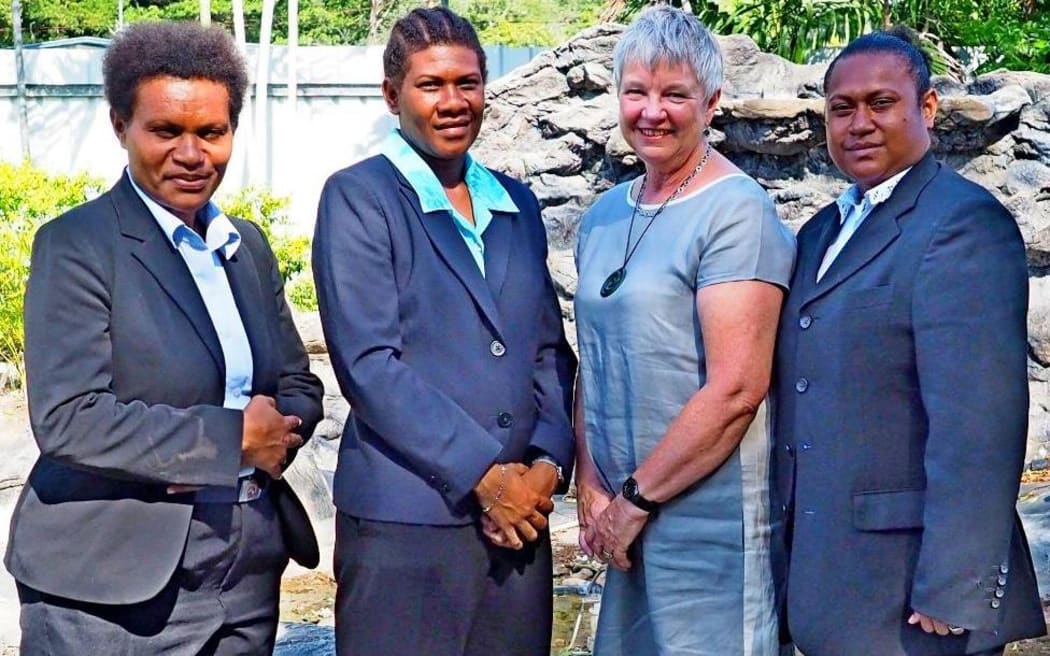 Constable Linny David, Constable Merelyn Matiunga, New Zealand High Commissioner Sue Mackwell and Constable Bobona