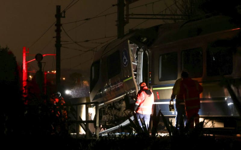 Wellington train crash: Answers will still take many more months | RNZ