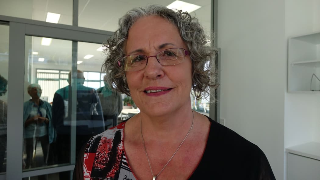 Principal Diana Feary