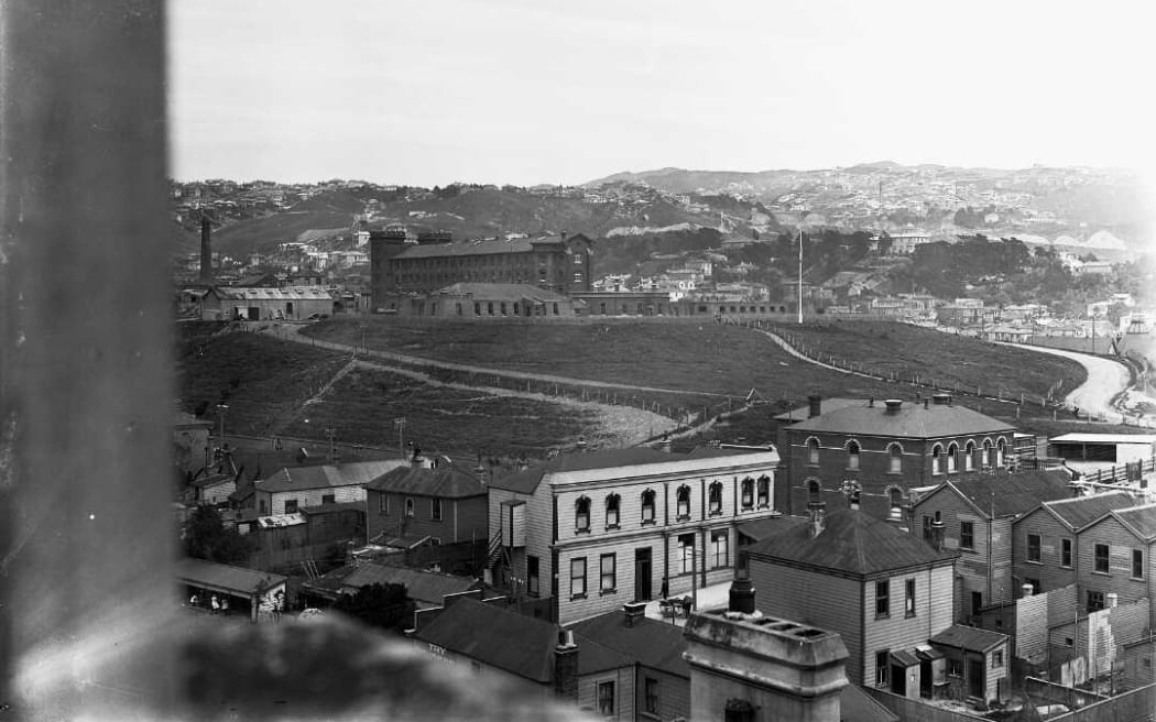 Hundreds flocked to the execution of Henare Maroro outside the gates of Mt Cook Gaol, overlooking the current site of the the Pukeahu National War Memorial Park, in 1849.