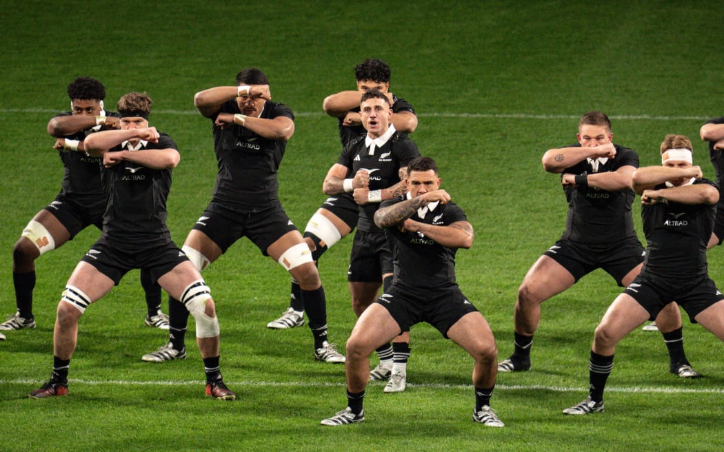 TJ Perenara, centre, leads the All Blacks haka ahead of their rugby test against Italy in Turin. November 2024.