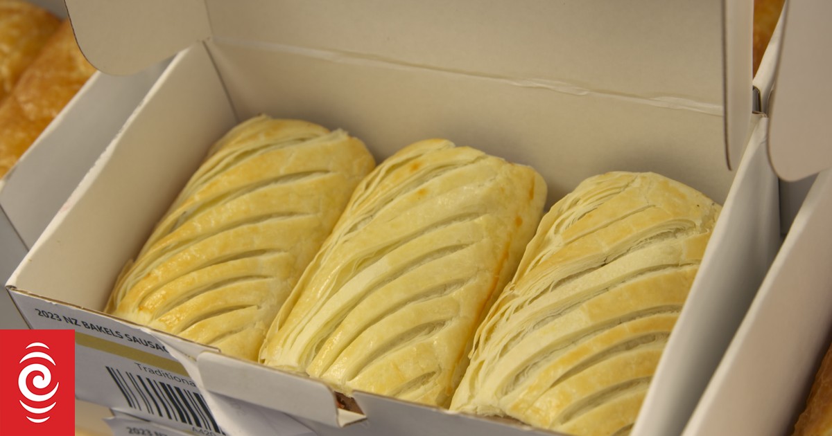 Pastry professionals judge NZ's best sausage rolls - Vimarsana News
