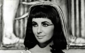 Elizabeth Taylor played Cleopatra in the 1963 film.